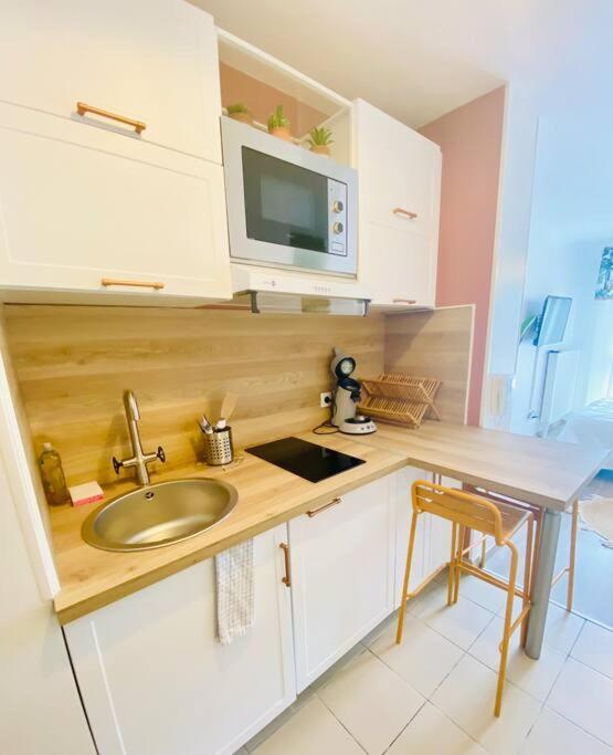 Lakaz Creole - Caen Centre Appartement Buitenkant foto